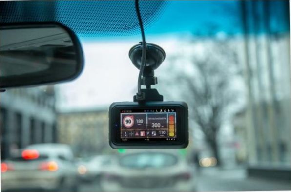 Roadgid Premier SuperHD, 2 kamera, GPS, GLONASS, matt fekete színű