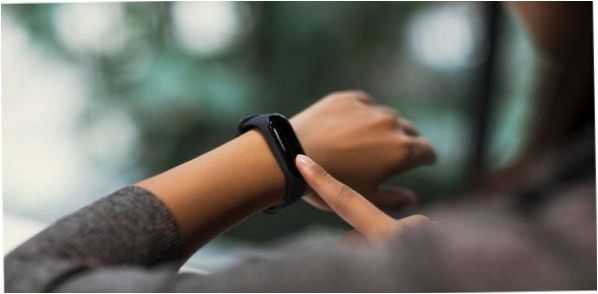 Intelligens karkötő Xiaomi Mi Band 3 - további funkciók: ébresztőóra