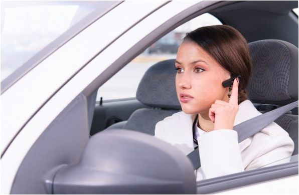 Bluetooth headset vezetés közben