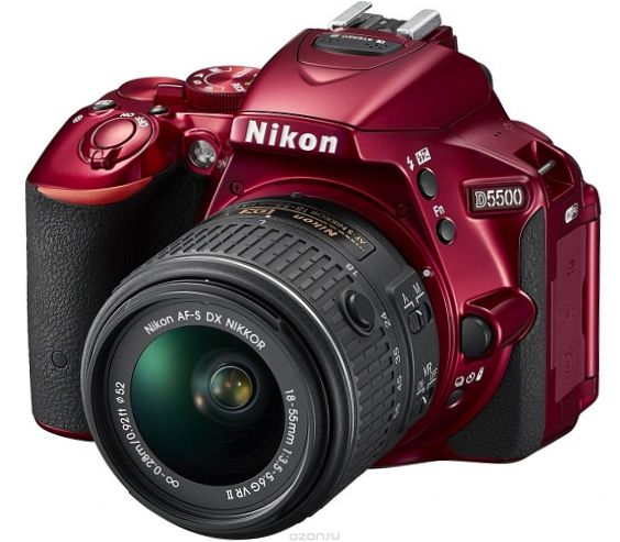 Nikon D5500 Kit 18-55 VR II, piros