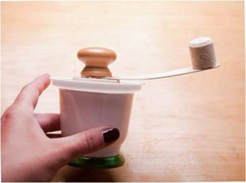 A felső rész ragasztása