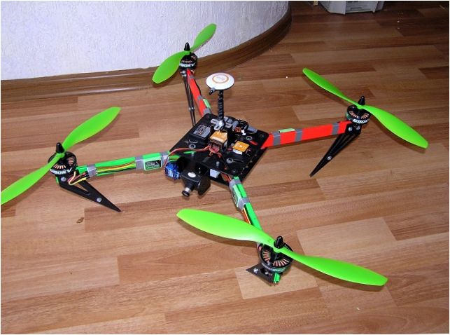 Házi készítésű quadcopter