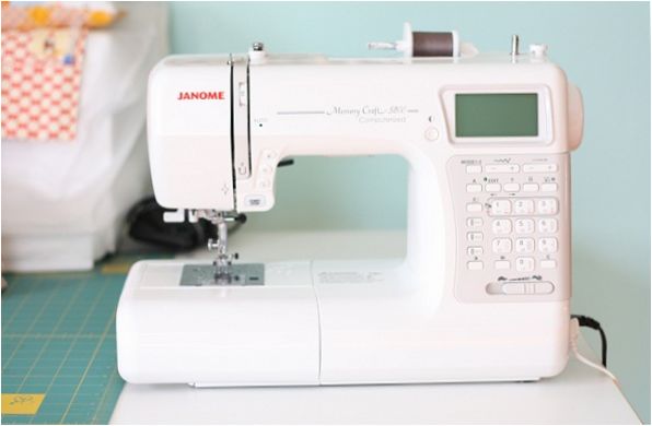 Janome Memory Craft 5200